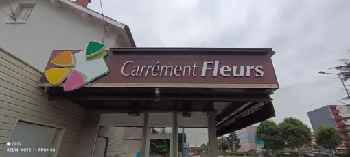 Pose de films adhésifs sur enseigne à Feurs , Feurs, A POSE IT !