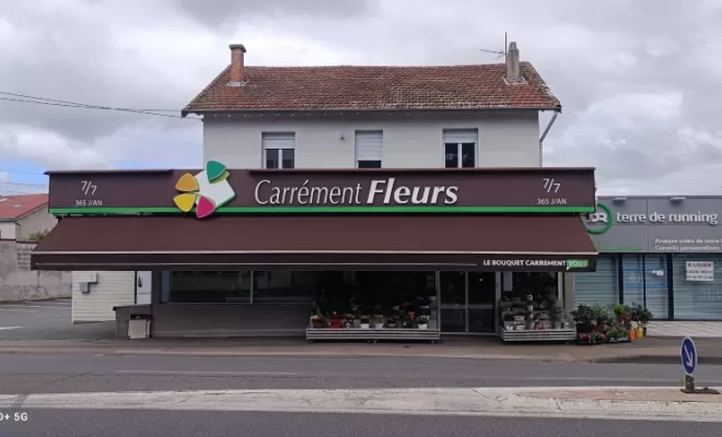Pose de films adhésifs sur enseigne à Feurs , Feurs, A POSE IT !