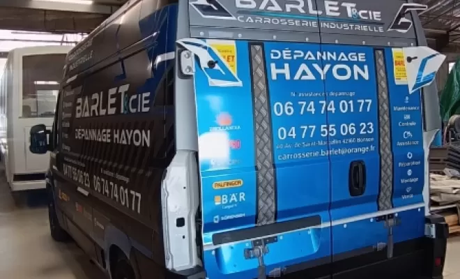 Total Covering sur Fiat DUCATO pour une carrosserie à Bonson, Feurs, A POSE IT !