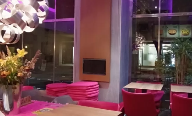 Pose et fourniture de films architecturaux pour la rénovation interieure d'un restaurant dans Lyon , Feurs, A POSE IT !